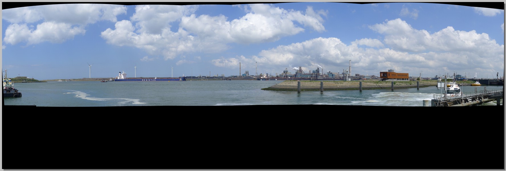 P1140544 Panorama.jpg (135 KB)