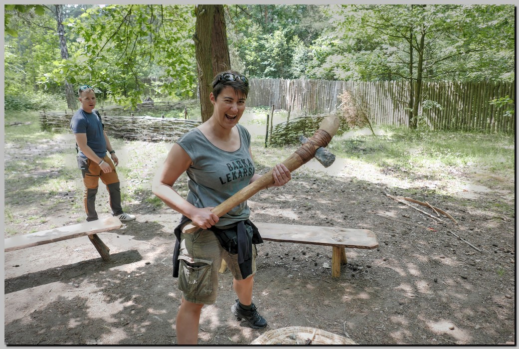 P1670370_1_2.jpg (348 KB)