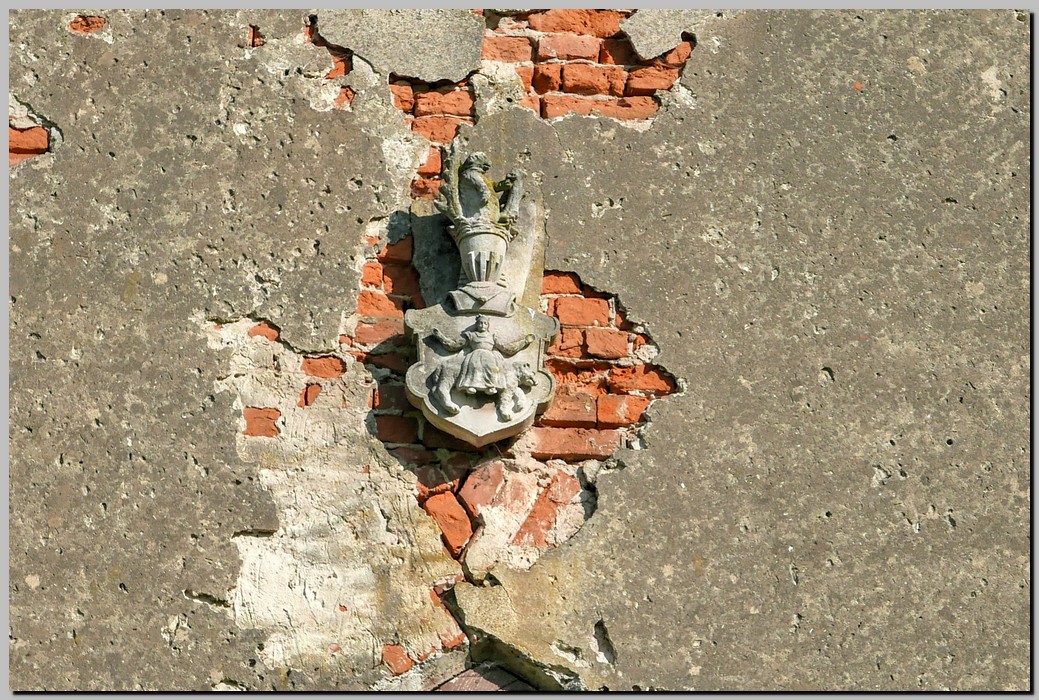 P1670448_49_50.jpg (367 KB)