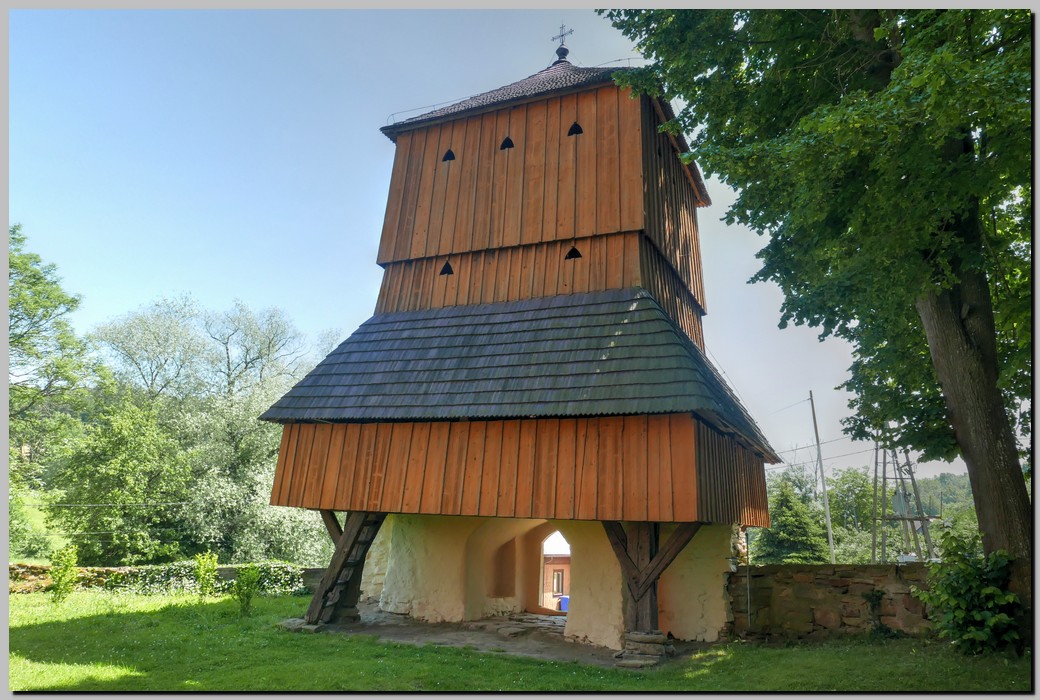 P1670460_1_2.jpg (258 KB)