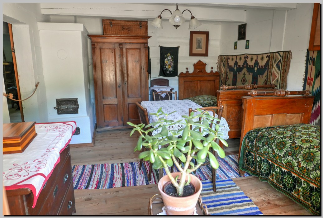 P1670472_3_4.jpg (251 KB)