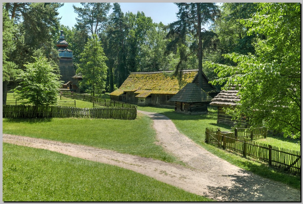 P1670490_1_2.jpg (391 KB)