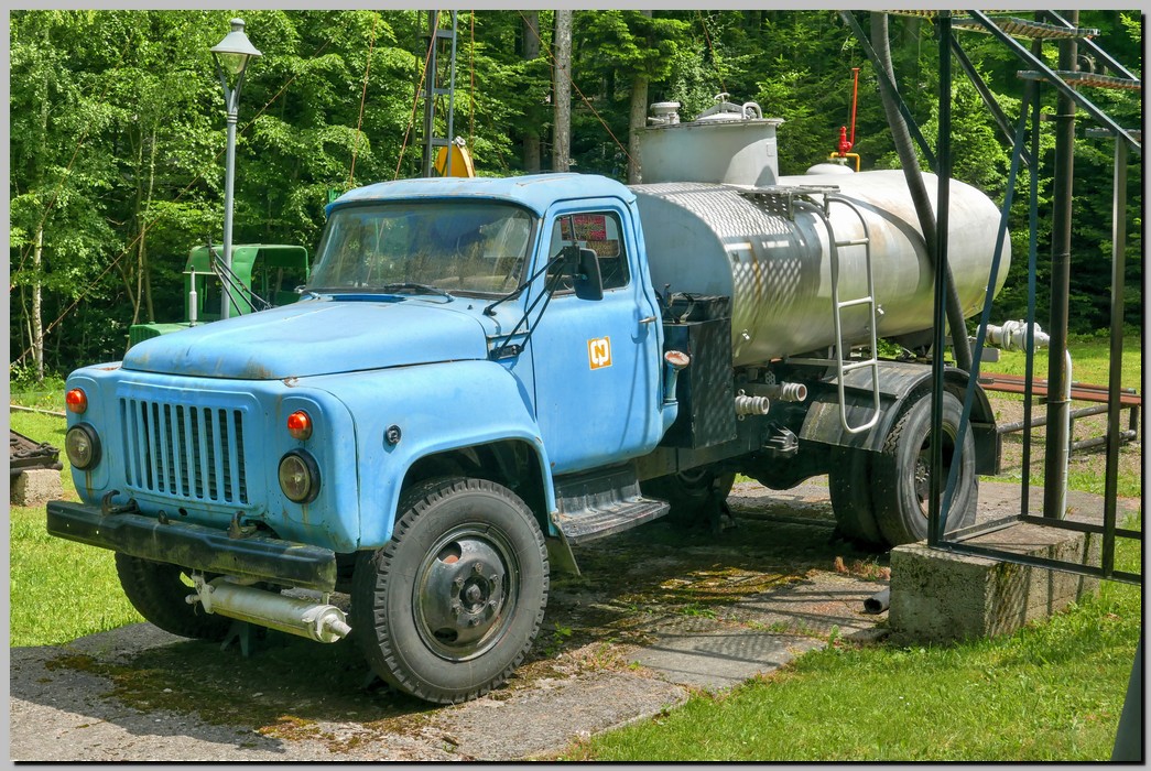 P1670547_8_9.jpg (338 KB)