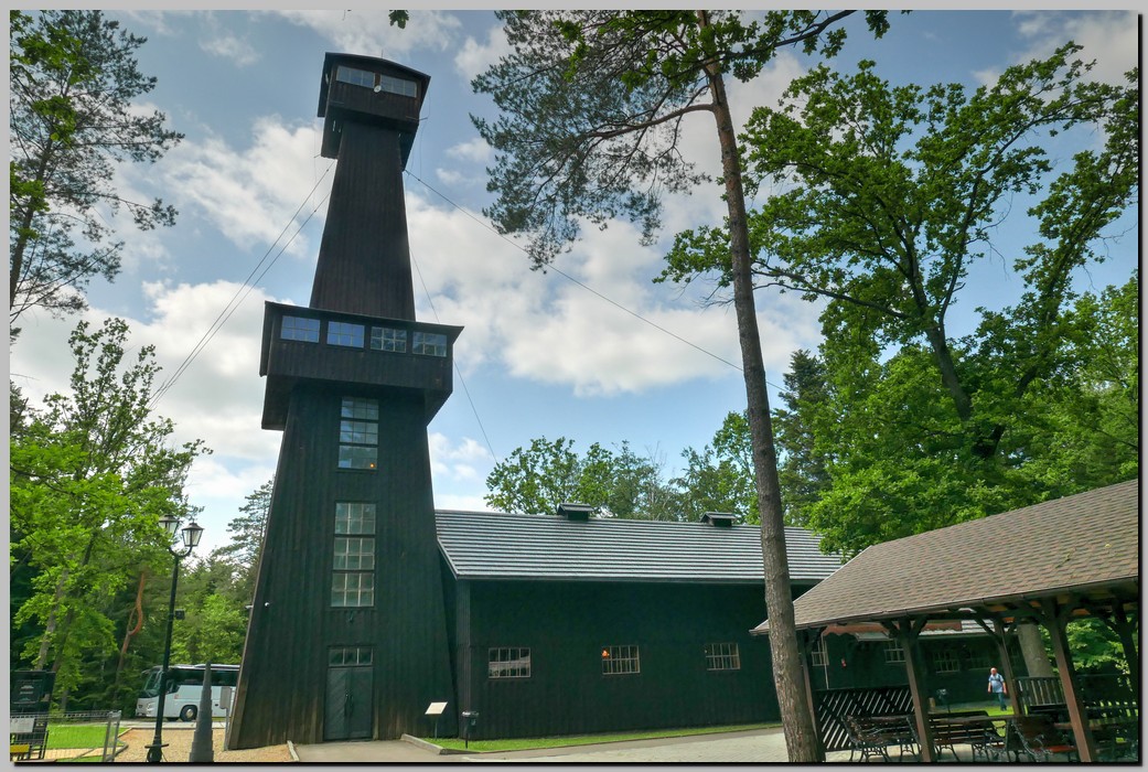 P1670550_1_2.jpg (300 KB)