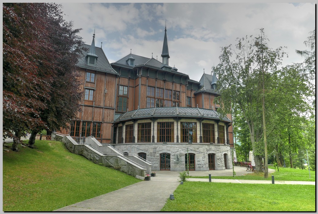 P1670760_1_2.jpg (295 KB)