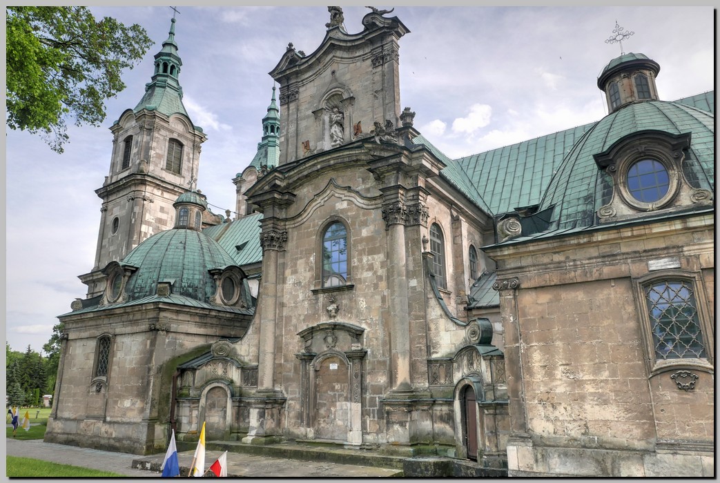 P1670910_1_2.jpg (286 KB)