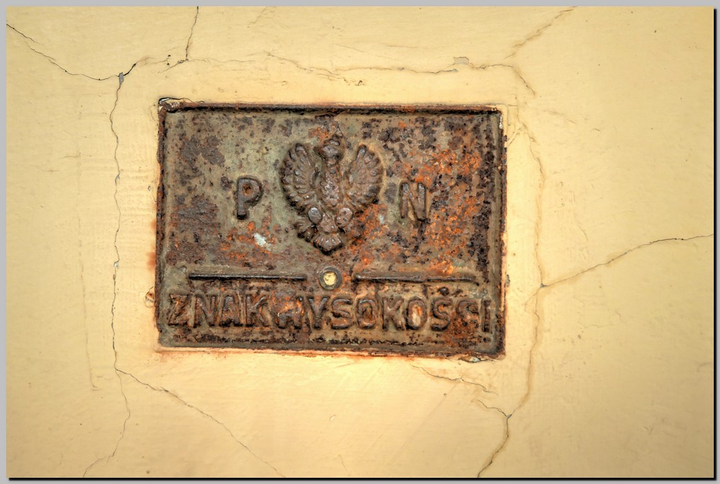 P1670952_3_4.jpg (189 KB)