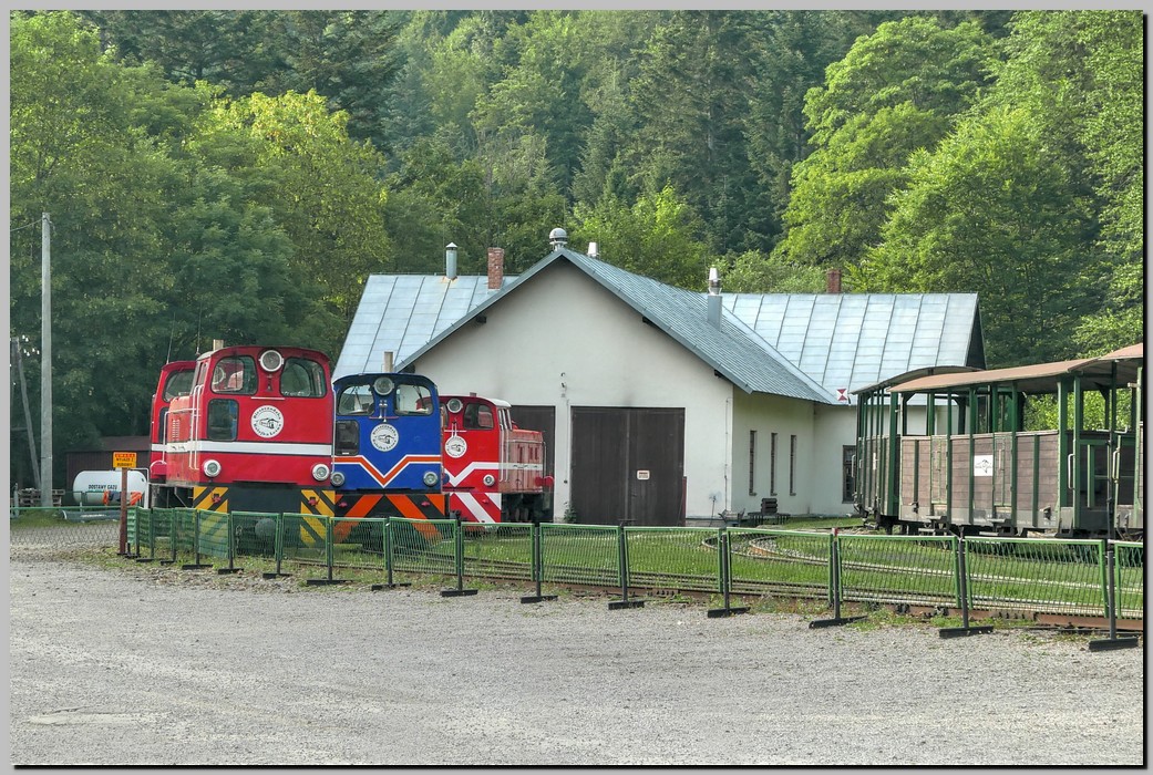 P1670979_80_81.jpg (345 KB)