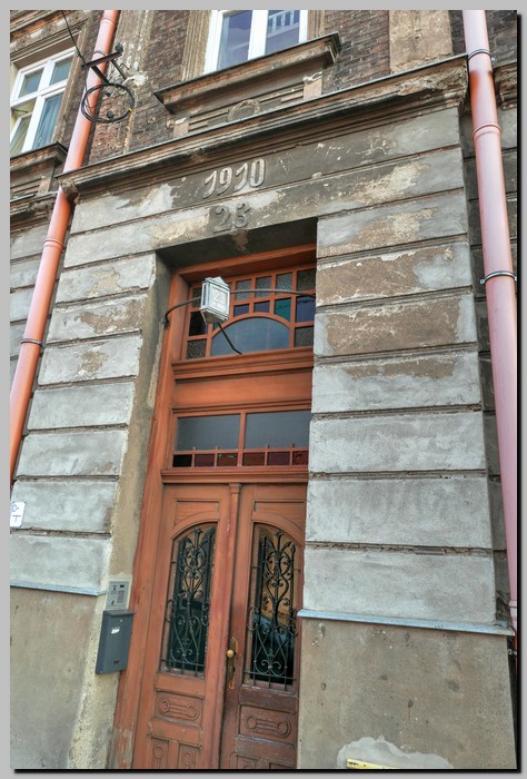 P1680280_1_2.jpg (151 KB)