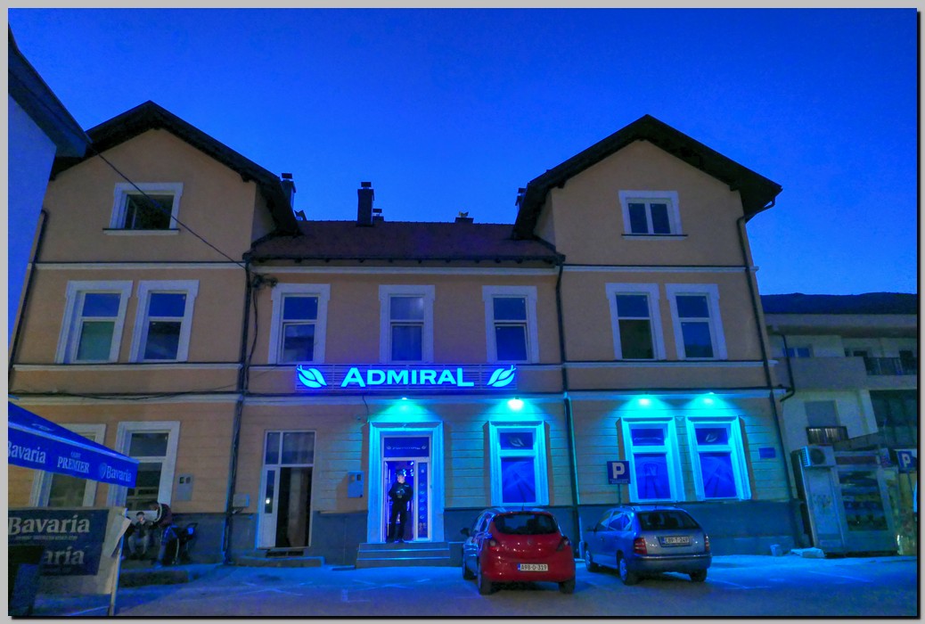 P1500715_6_7.jpg (188 KB)