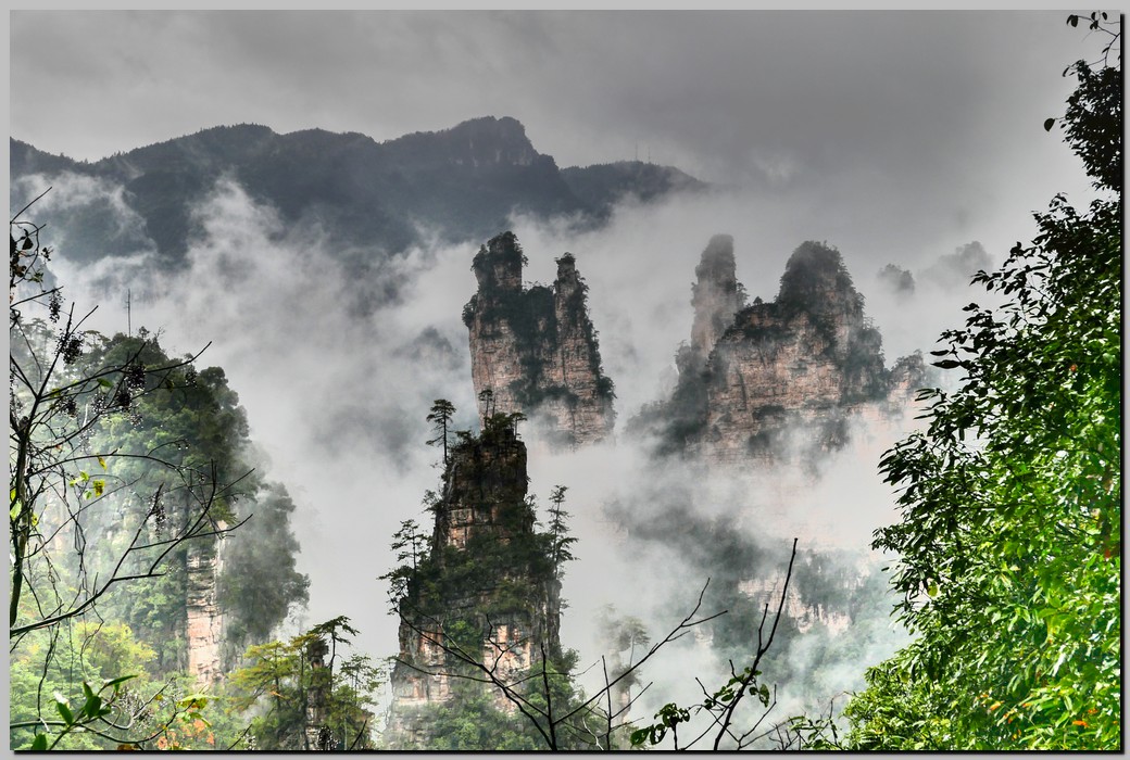 P1680879_80_81.jpg (268 KB)