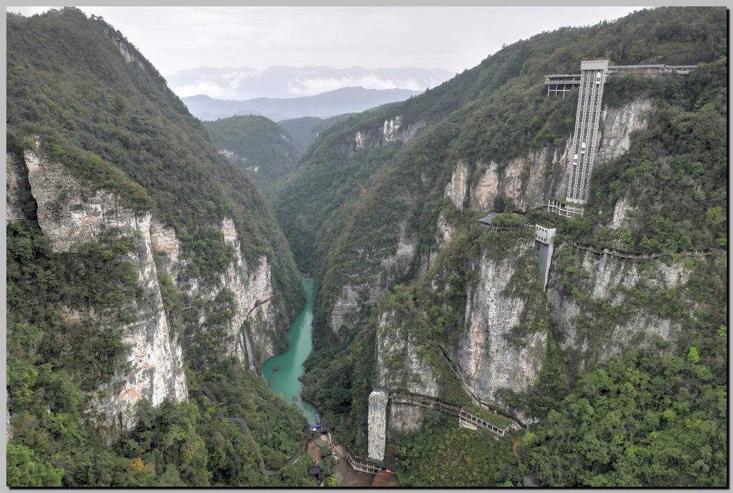 P1680909_10_11.jpg (290 KB)