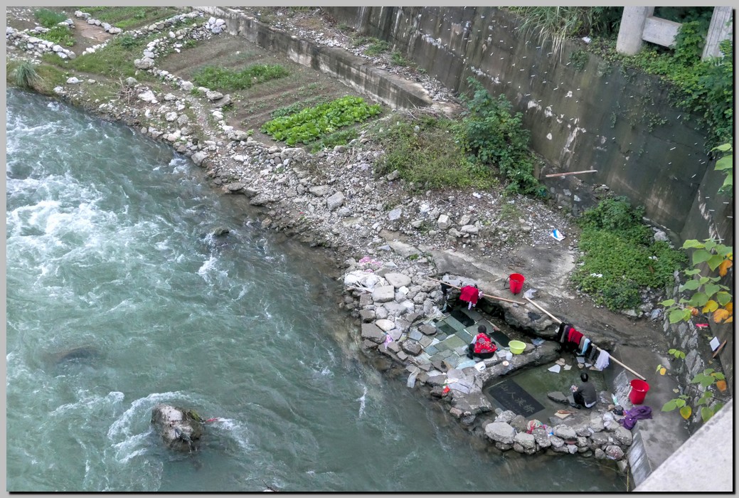 P1690018_19_20.jpg (310 KB)