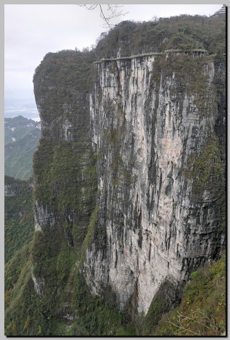 P1690307_8_9.jpg (155 KB)