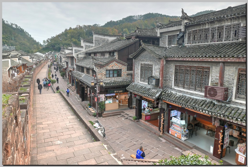 P1690385_6_7.jpg (313 KB)