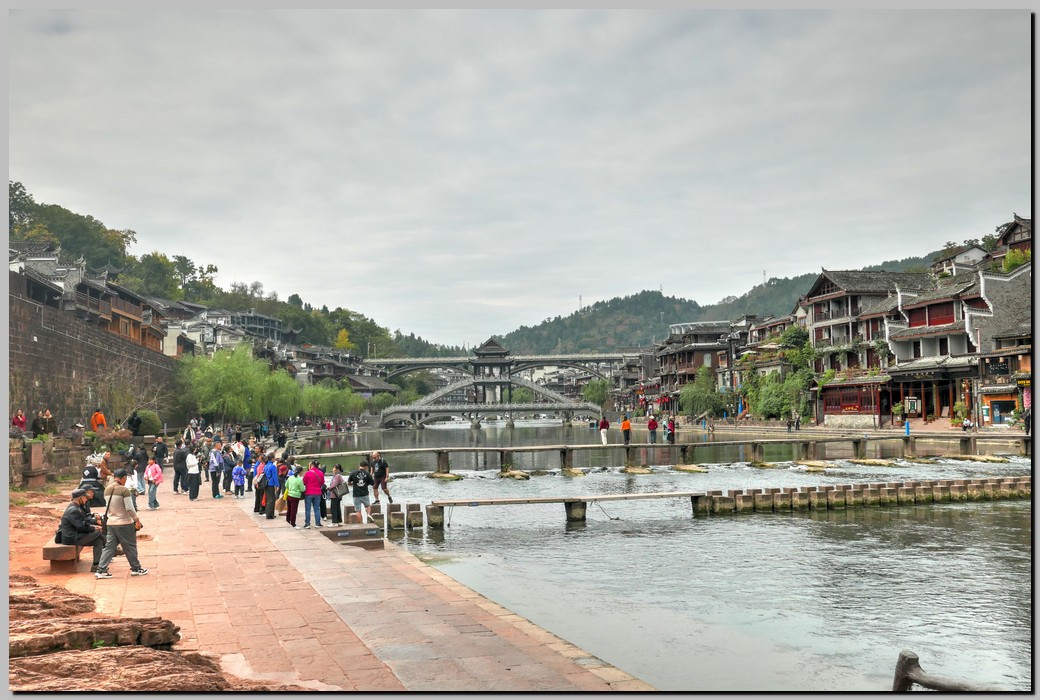 P1690388_89_90.jpg (233 KB)