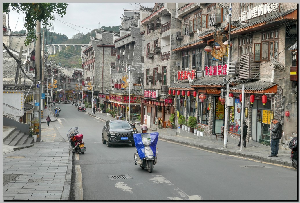 P1690400_1_2.jpg (300 KB)