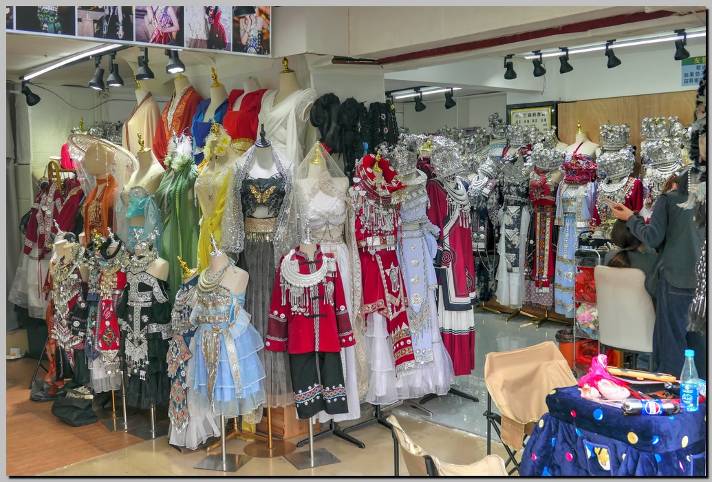 P1690412_3_4.jpg (300 KB)