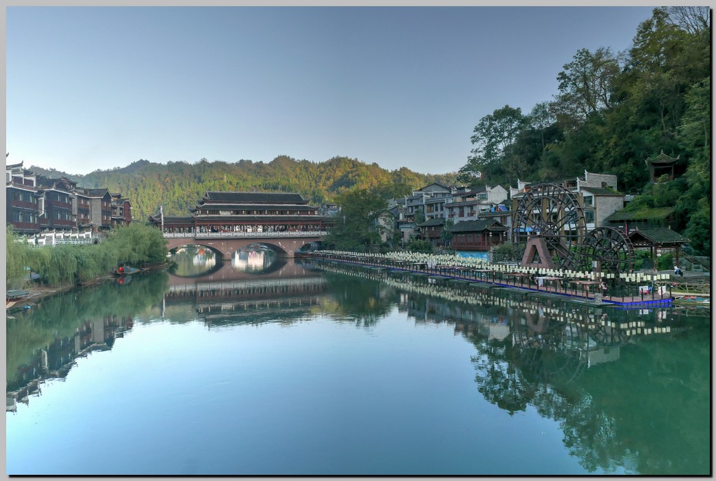 P1690448_49_50.jpg (202 KB)