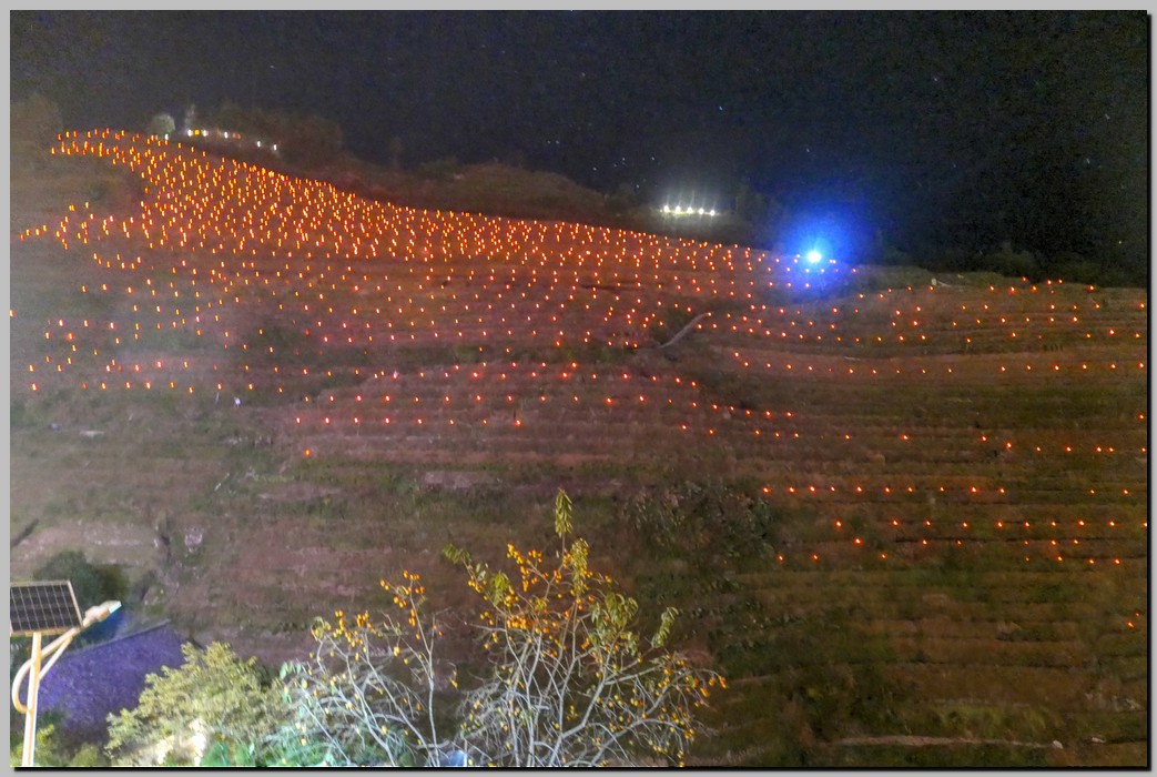 P1690766_7_8.jpg (233 KB)