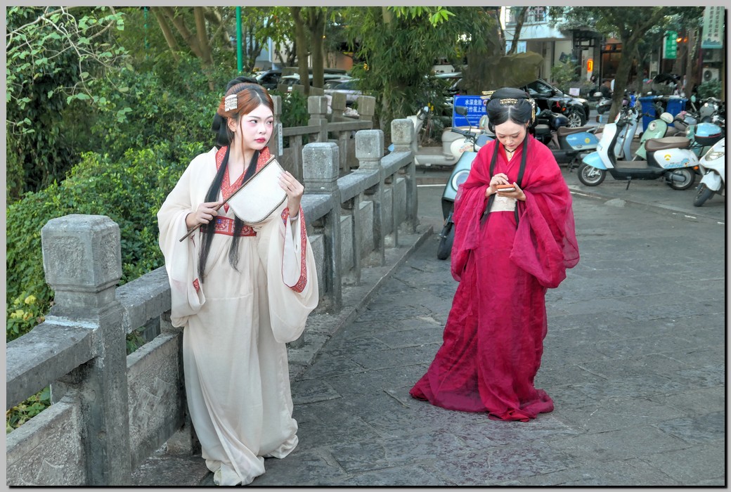 P1690878_79_80.jpg (277 KB)