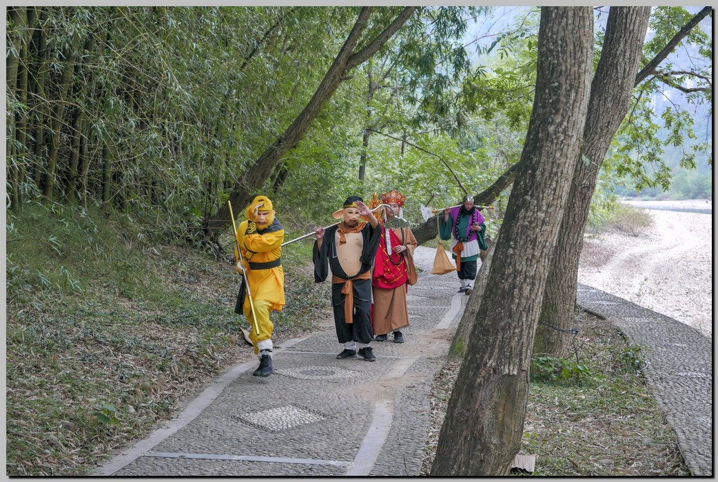 P1690899_900_901.jpg (373 KB)