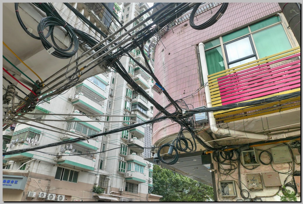 P1700179_80_81.jpg (328 KB)