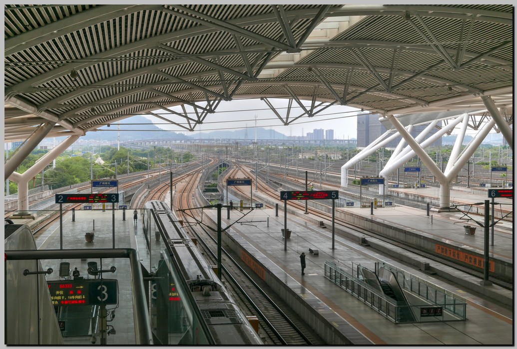 P1700433_4_5.jpg (296 KB)