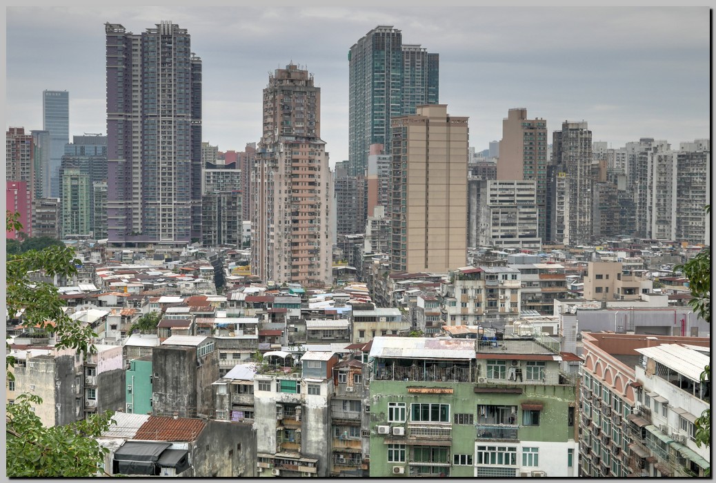 P1700472_3_4.jpg (292 KB)