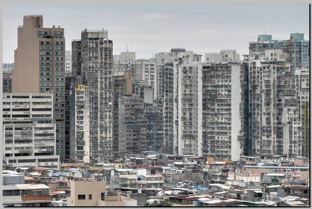 P1700478_79_80.jpg (273 KB)