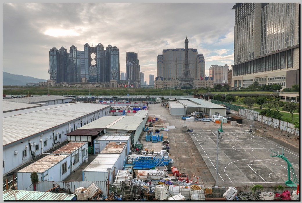 P1700517_8_9.jpg (265 KB)