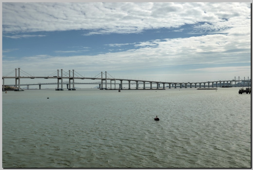 P1700658_59_60.jpg (181 KB)