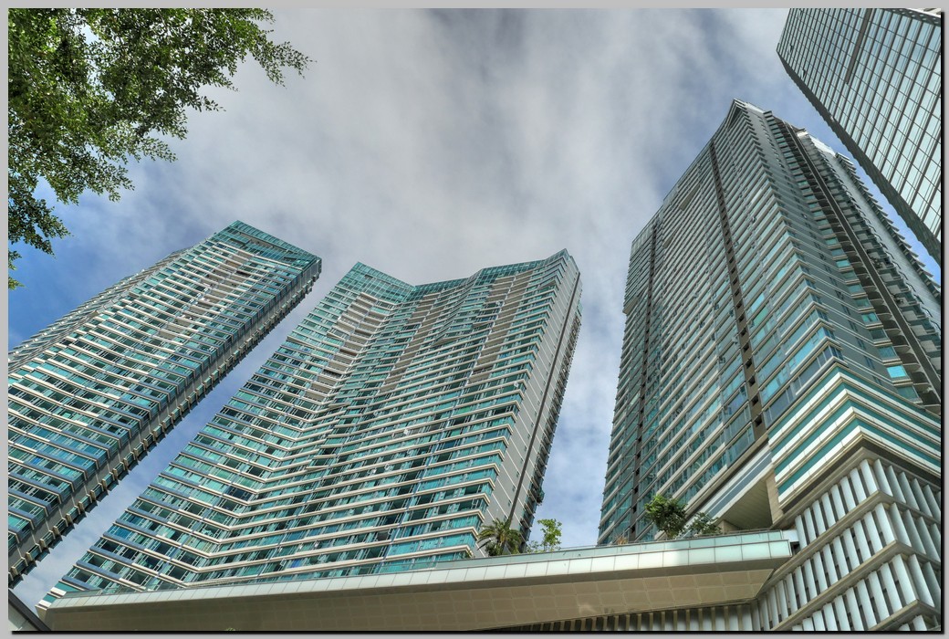 P1700676_7_8.jpg (325 KB)