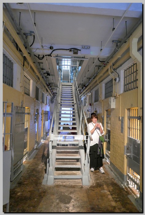 P1700878_79_80.jpg (131 KB)