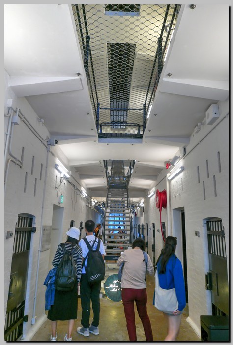 P1700902_3_4.jpg (123 KB)