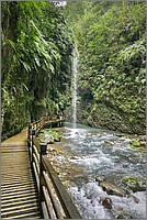 P1680993_4_5.jpg(197 KB)