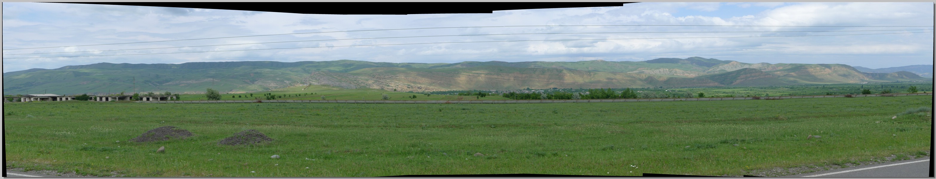 P1090633 Panorama.jpg (407 KB)