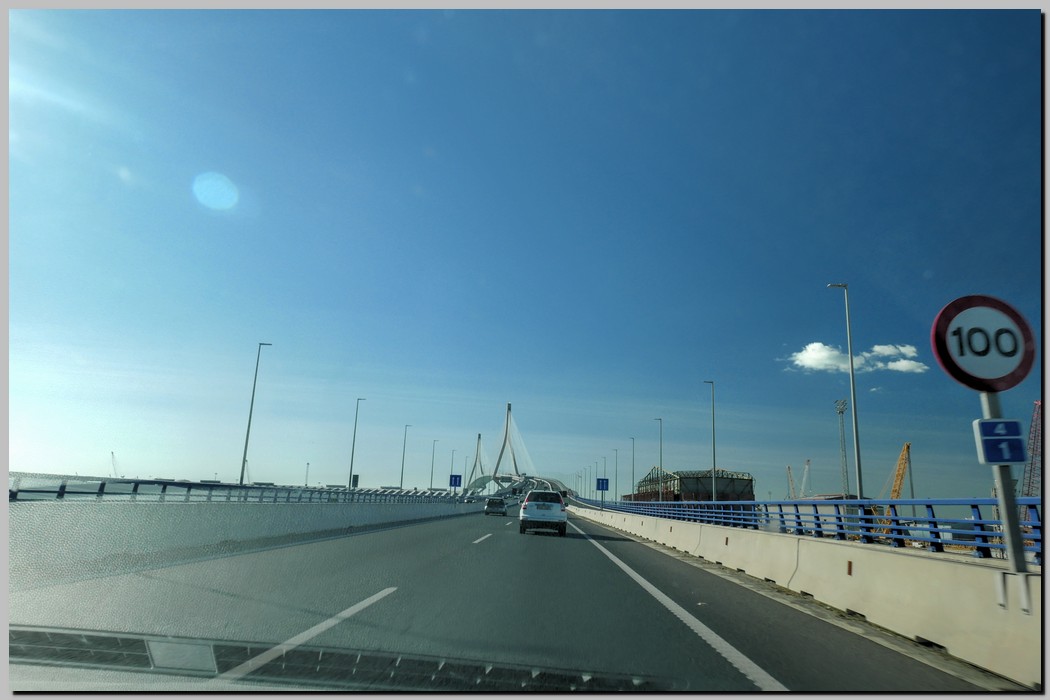 P1610247_8_9.jpg (140 KB)