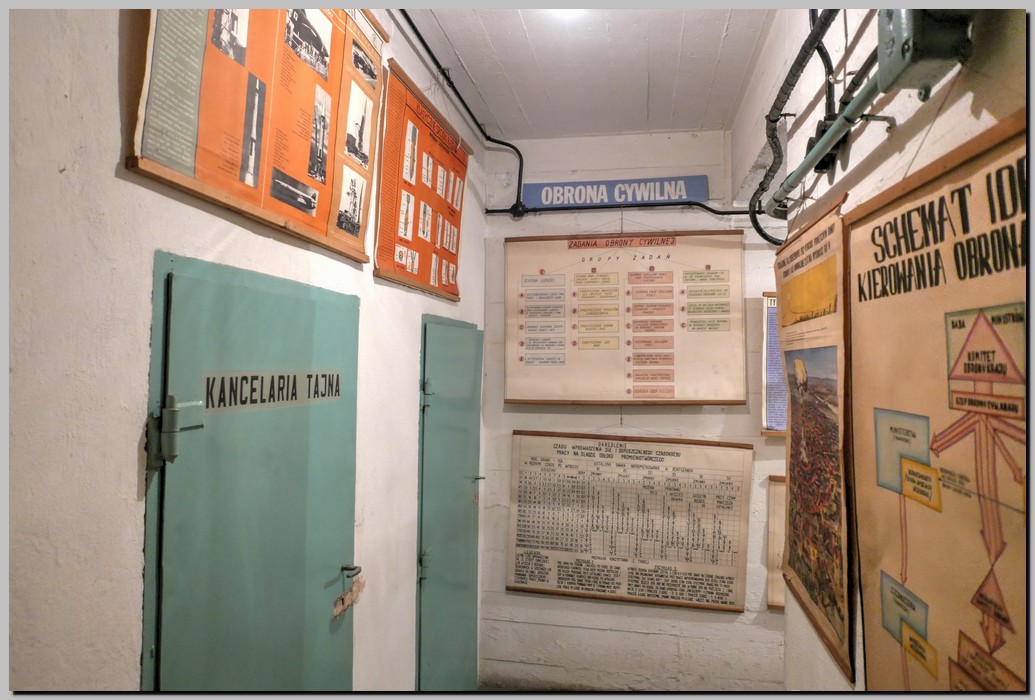 P1670247_8_9.jpg (207 KB)