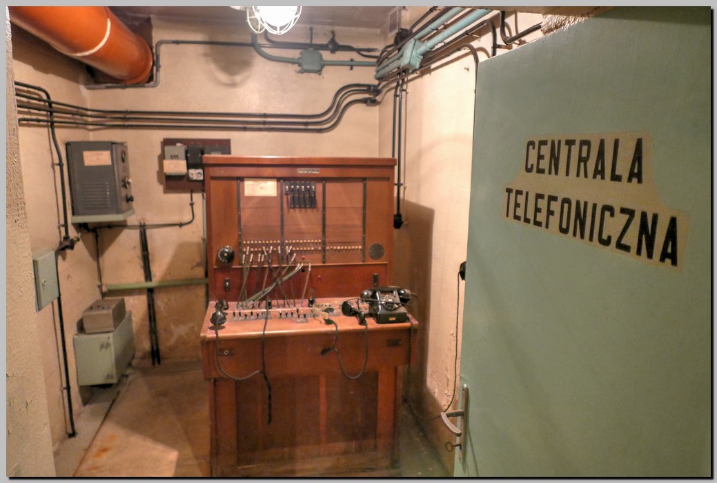 P1670268_69_70.jpg (178 KB)