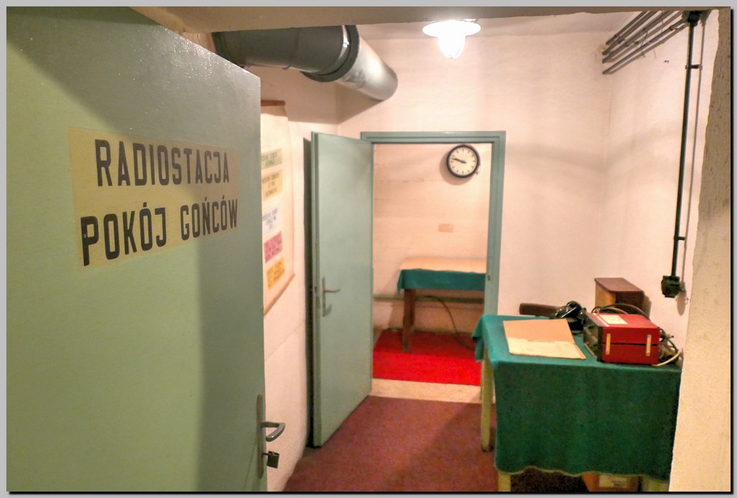 P1670280_1_2.jpg (160 KB)