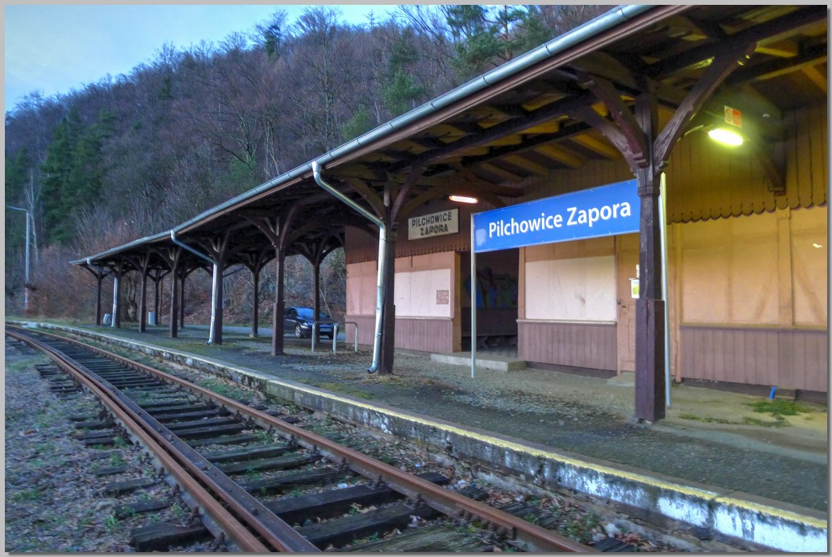 P1260733_4_5.jpg (260 KB)