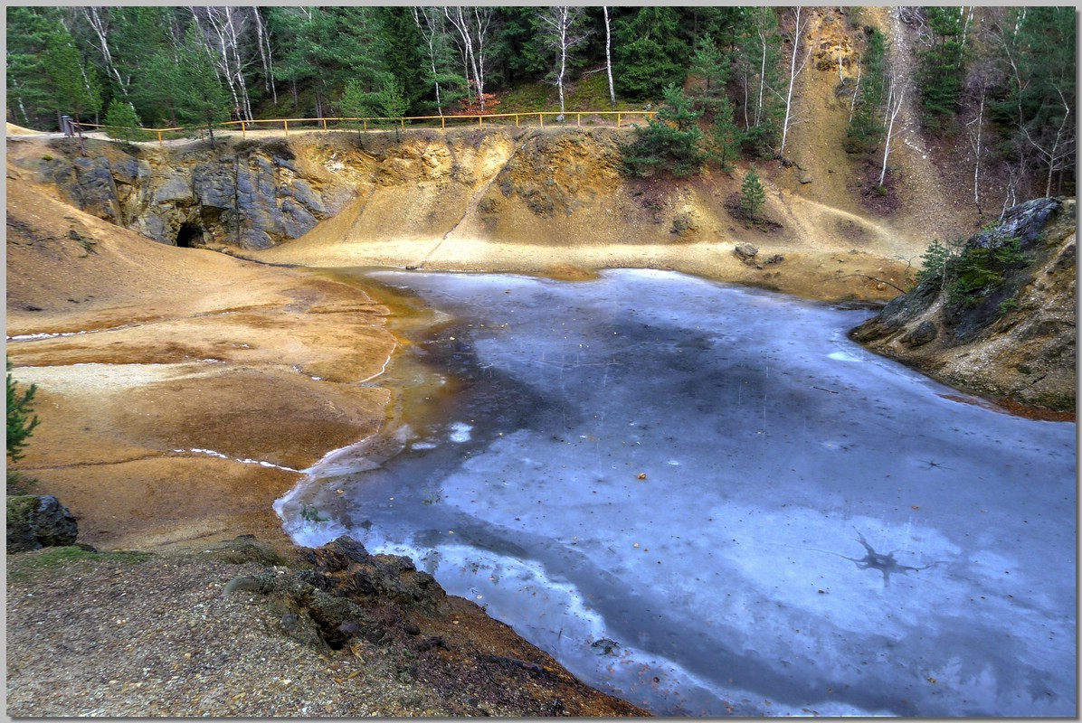 P1270277_8_9.jpg (345 KB)