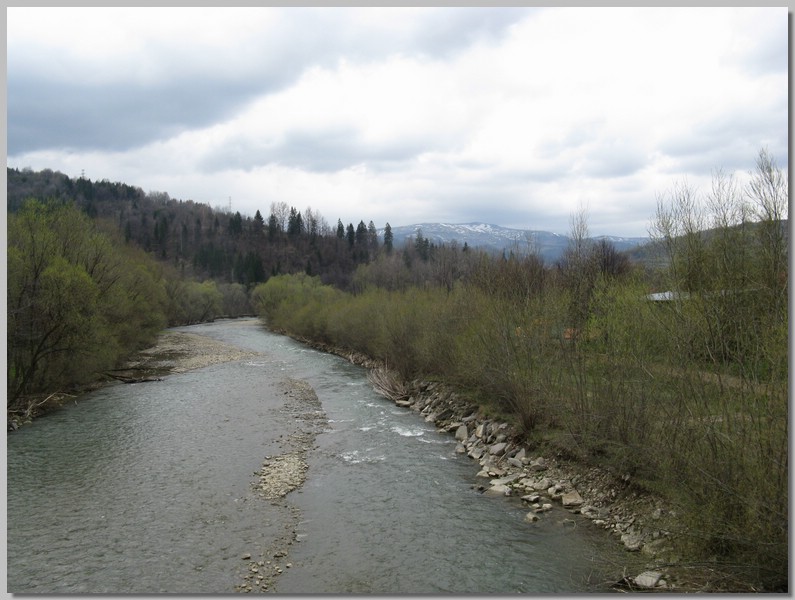 20070.JPG (108 KB)