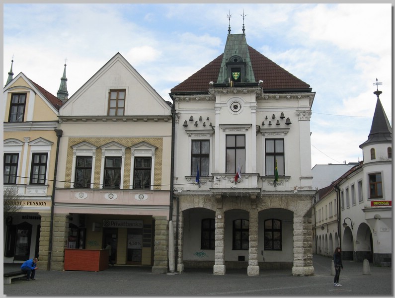 20089.JPG (109 KB)