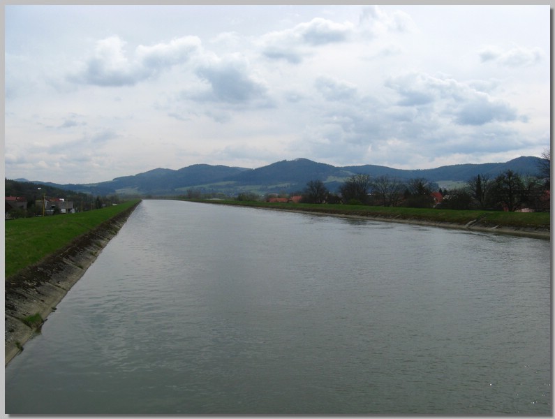 20096.JPG (74,2 KB)