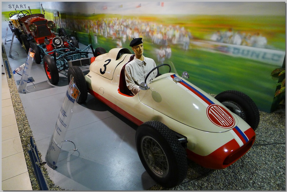 P1250064.JPG (243 KB)