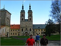 IMG_9808.JPG(123 KB)
