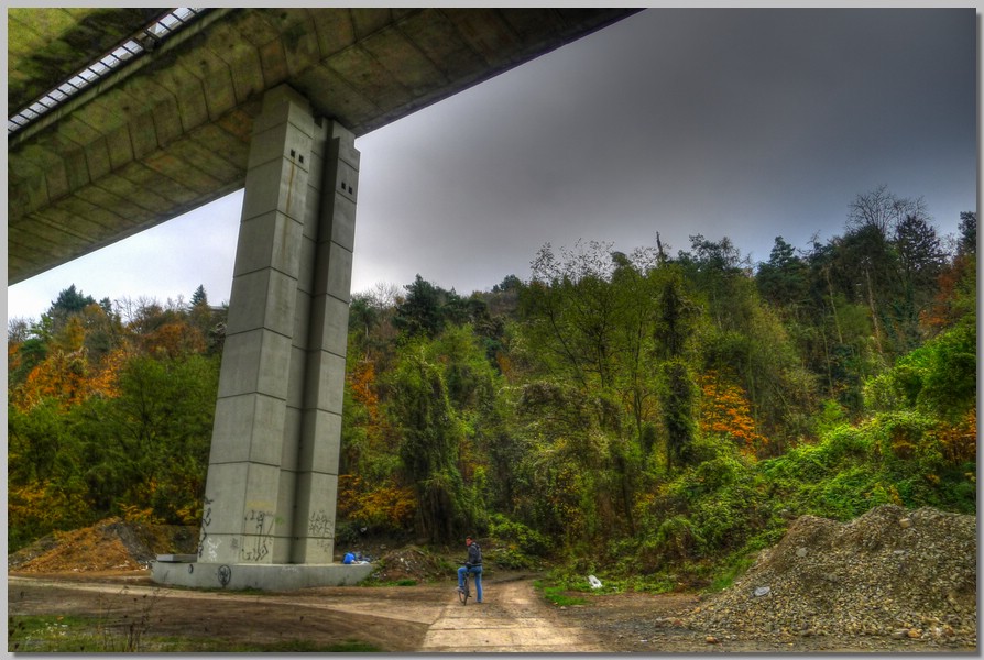 P1130215_6_7.jpg (156 KB)