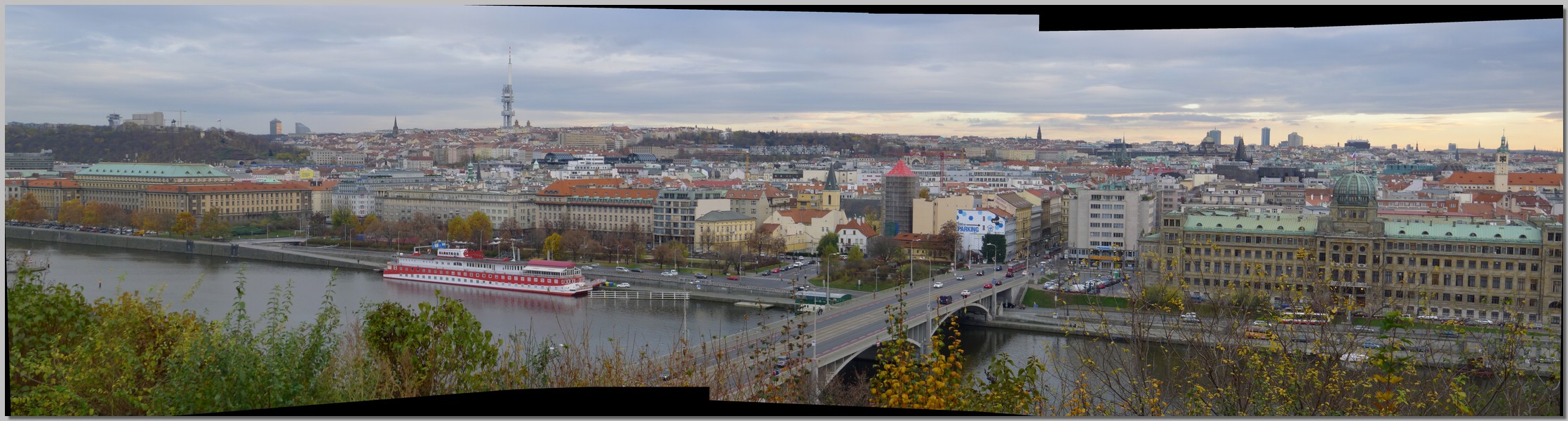 P1150877 Panorama.jpg (379 KB)